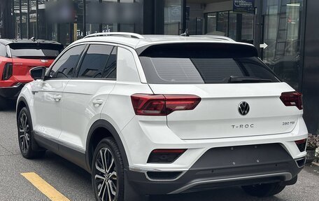 Volkswagen T-Roc I, 2022 год, 1 720 000 рублей, 4 фотография