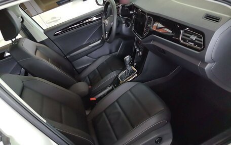 Volkswagen T-Roc I, 2022 год, 1 720 000 рублей, 14 фотография