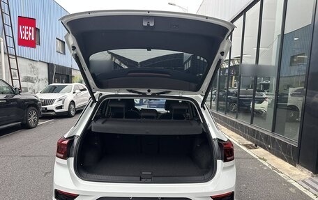 Volkswagen T-Roc I, 2022 год, 1 720 000 рублей, 17 фотография