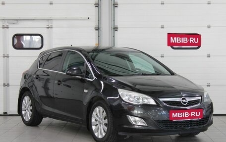 Opel Astra J, 2011 год, 587 000 рублей, 3 фотография