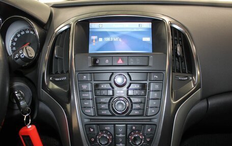 Opel Astra J, 2011 год, 587 000 рублей, 16 фотография