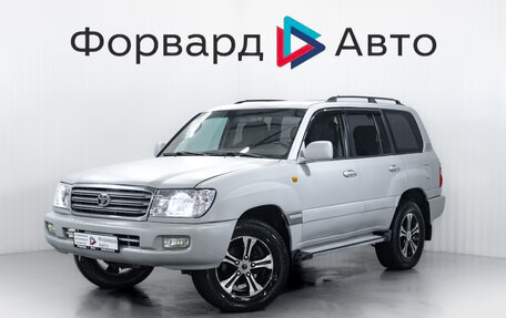Toyota Land Cruiser 100 рестайлинг 2, 2004 год, 1 449 900 рублей, 3 фотография