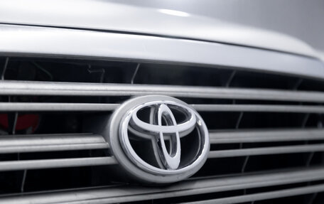 Toyota Land Cruiser 100 рестайлинг 2, 2004 год, 1 449 900 рублей, 10 фотография