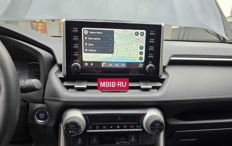 Toyota RAV4, 2021 год, 4 350 000 рублей, 21 фотография