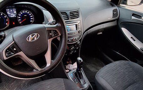 Hyundai Solaris II рестайлинг, 2014 год, 820 000 рублей, 6 фотография