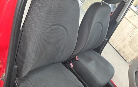 Toyota Passo III, 2005 год, 280 000 рублей, 5 фотография