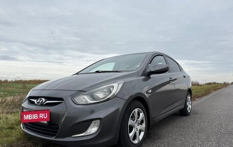 Hyundai Solaris II рестайлинг, 2012 год, 575 000 рублей, 6 фотография