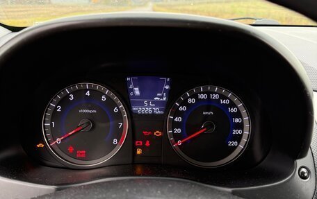 Hyundai Solaris II рестайлинг, 2012 год, 575 000 рублей, 9 фотография