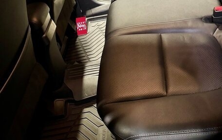 Mitsubishi Outlander III рестайлинг 3, 2018 год, 2 200 000 рублей, 12 фотография