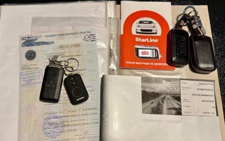 Mitsubishi Outlander III рестайлинг 3, 2018 год, 2 200 000 рублей, 28 фотография