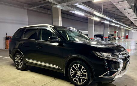 Mitsubishi Outlander III рестайлинг 3, 2018 год, 2 200 000 рублей, 22 фотография