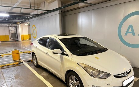 Hyundai Avante, 2012 год, 850 000 рублей, 4 фотография