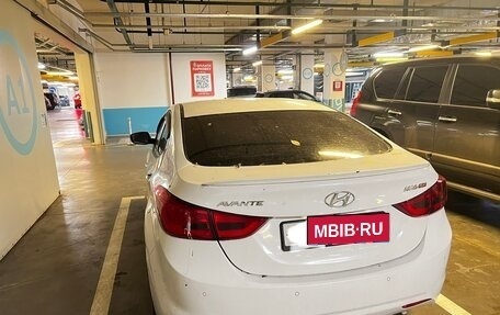 Hyundai Avante, 2012 год, 850 000 рублей, 5 фотография