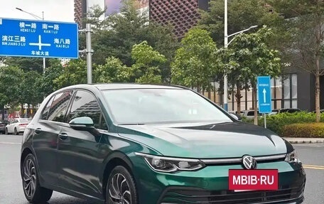 Volkswagen Golf VIII, 2021 год, 1 880 069 рублей, 4 фотография