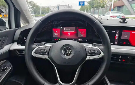 Volkswagen Golf VIII, 2021 год, 1 880 069 рублей, 15 фотография