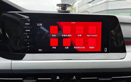 Volkswagen Golf VIII, 2021 год, 1 880 069 рублей, 17 фотография