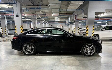 Mercedes-Benz E-Класс, 2017 год, 3 400 000 рублей, 8 фотография