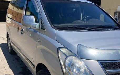 Hyundai Grand Starex Grand Starex I рестайлинг 2, 2010 год, 1 300 000 рублей, 3 фотография