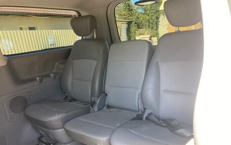 Hyundai Grand Starex Grand Starex I рестайлинг 2, 2010 год, 1 300 000 рублей, 7 фотография