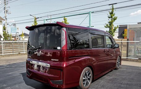 Honda Stepwgn IV, 2021 год, 1 835 000 рублей, 7 фотография