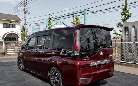 Honda Stepwgn IV, 2021 год, 1 835 000 рублей, 5 фотография