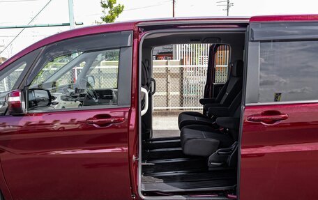 Honda Stepwgn IV, 2021 год, 1 835 000 рублей, 26 фотография