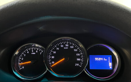 Renault Logan II, 2015 год, 690 000 рублей, 11 фотография