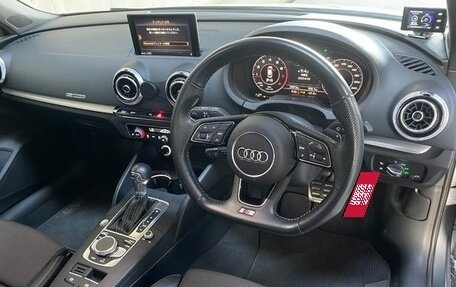 Audi A4, 2019 год, 1 689 777 рублей, 13 фотография