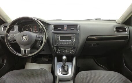 Volkswagen Jetta VI, 2014 год, 989 000 рублей, 10 фотография