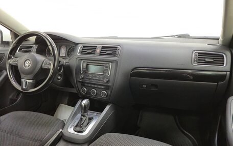 Volkswagen Jetta VI, 2014 год, 989 000 рублей, 12 фотография