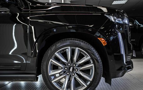 Cadillac Escalade V, 2022 год, 11 999 999 рублей, 8 фотография