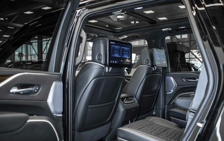 Cadillac Escalade V, 2022 год, 11 999 999 рублей, 17 фотография