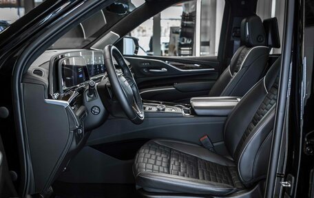 Cadillac Escalade V, 2022 год, 11 999 999 рублей, 12 фотография