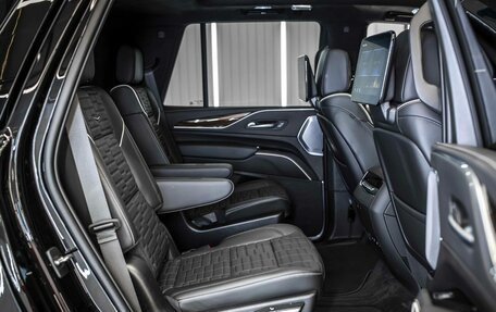 Cadillac Escalade V, 2022 год, 11 999 999 рублей, 20 фотография