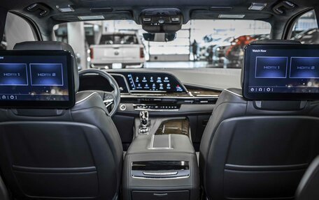 Cadillac Escalade V, 2022 год, 11 999 999 рублей, 28 фотография