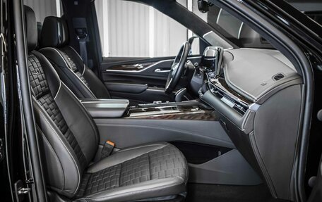 Cadillac Escalade V, 2022 год, 11 999 999 рублей, 24 фотография