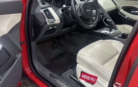 Jaguar E-Pace, 2019 год, 3 000 000 рублей, 4 фотография
