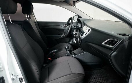 Hyundai Solaris II рестайлинг, 2019 год, 1 340 000 рублей, 8 фотография