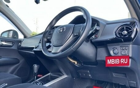 Toyota Corolla, 2018 год, 1 000 000 рублей, 9 фотография