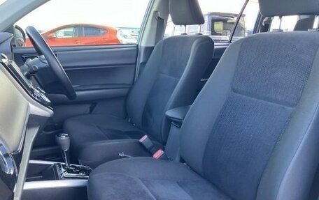 Toyota Corolla, 2018 год, 1 000 000 рублей, 24 фотография