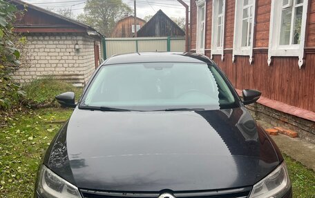 Volkswagen Jetta VI, 2011 год, 900 000 рублей, 1 фотография