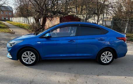 Hyundai Solaris II рестайлинг, 2018 год, 1 300 000 рублей, 1 фотография