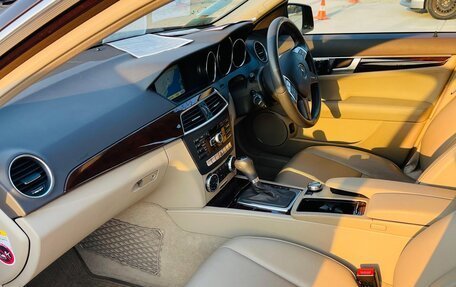 Mercedes-Benz C-Класс, 2011 год, 1 500 000 рублей, 8 фотография