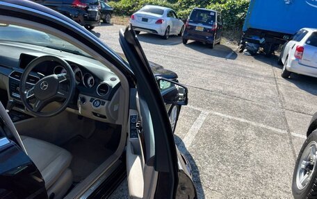 Mercedes-Benz C-Класс, 2011 год, 1 500 000 рублей, 23 фотография