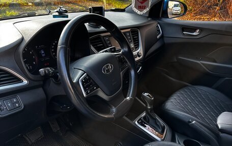 Hyundai Solaris II рестайлинг, 2018 год, 1 300 000 рублей, 11 фотография