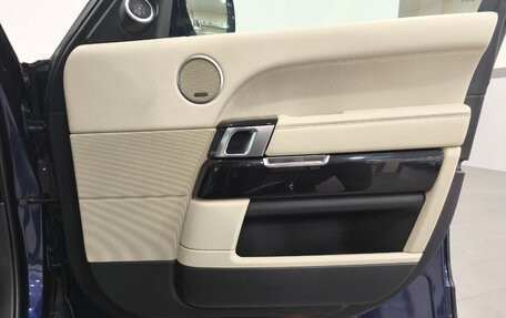 Land Rover Range Rover IV рестайлинг, 2014 год, 3 190 000 рублей, 33 фотография