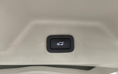 Land Rover Range Rover IV рестайлинг, 2014 год, 3 190 000 рублей, 29 фотография