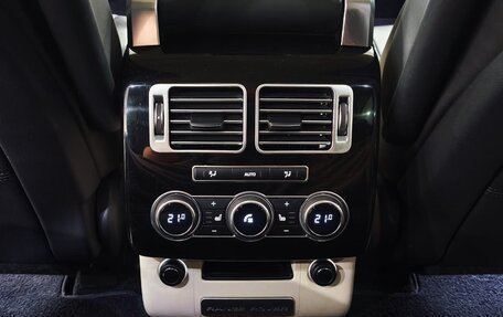 Land Rover Range Rover IV рестайлинг, 2014 год, 3 190 000 рублей, 27 фотография