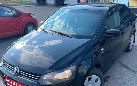 Volkswagen Polo VI (EU Market), 2013 год, 850 000 рублей, 2 фотография