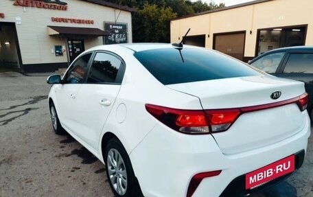 KIA Rio IV, 2017 год, 795 000 рублей, 5 фотография